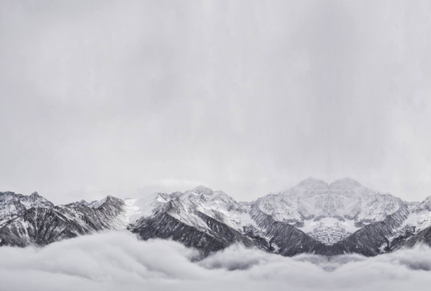Snowy Mountains Travel Express